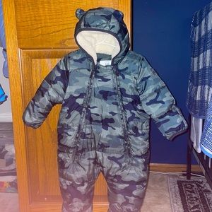 Camouflage snowsuit